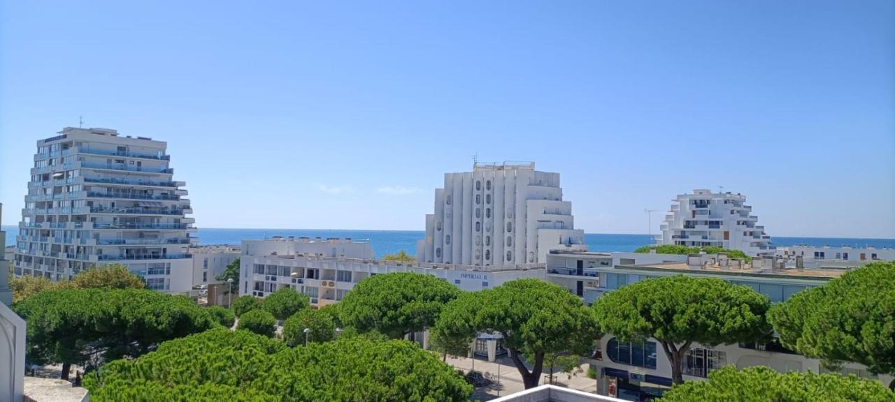 Le Sémaphore - studio climatisé, grande terrasse vue mer - parking, wifi La Grande Motte Extérieur photo